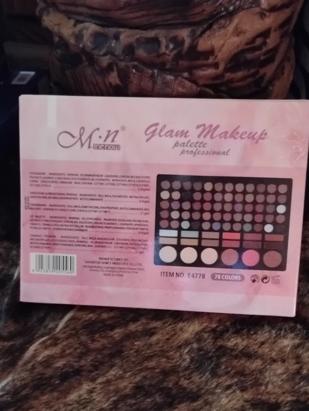 N/A glam makeup